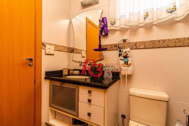 Imagem Sobrado com 5 Quartos à Venda, 267 m² em Embaré - Santos