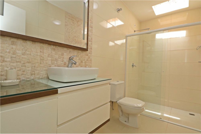 Imagem Casa com 3 Quartos à Venda, 218 m² em Pilarzinho - Curitiba