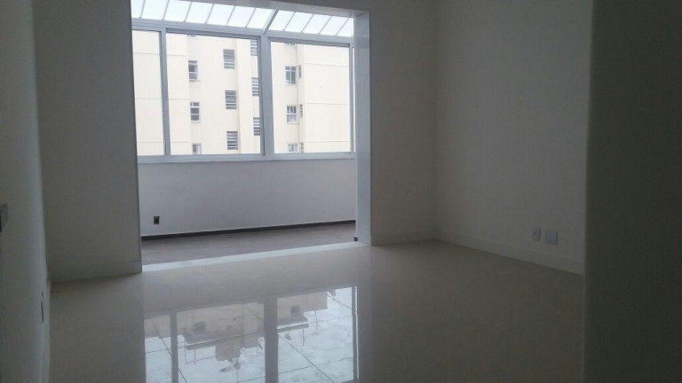 Imagem Apartamento com 3 Quartos à Venda, 120 m² em Copacabana - Rio De Janeiro
