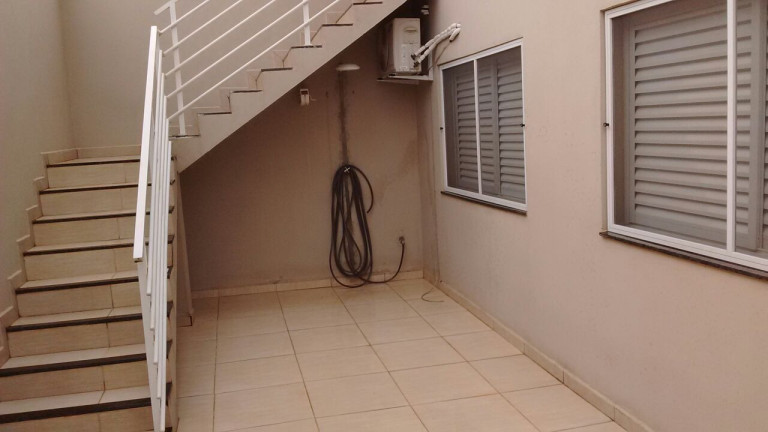 Imagem Imóvel com 3 Quartos à Venda, 235 m² em Jardim São Luiz - Piracicaba Imagem Imóvel com 3 Quartos à Venda, 235 m² em Jardim São Luiz - Piracicaba