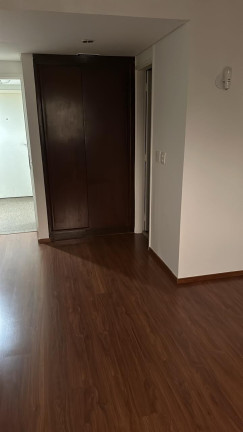 Imagem Imóvel com 1 Quarto para Alugar, 24 m² em Moema - São Paulo Imagem Imóvel com 1 Quarto para Alugar, 24 m² em Moema - São Paulo