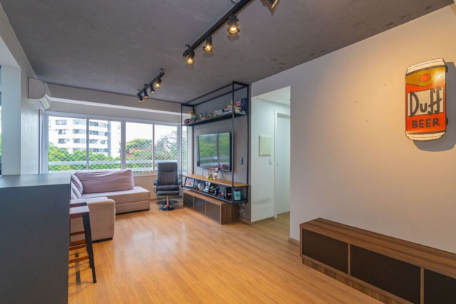 Imagem Imóvel com 2 Quartos à Venda, 65 m² em Petrópolis - Porto Alegre