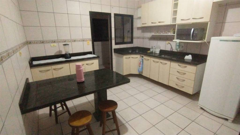 Imagem Apartamento com 2 Quartos à Venda, 115 m² em Vila Guilhermina - Praia Grande
