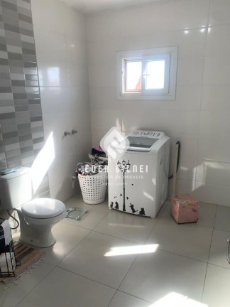 Imagem Sobrado com 2 Quartos à Venda, 165 m² em Laranjal - Pelotas