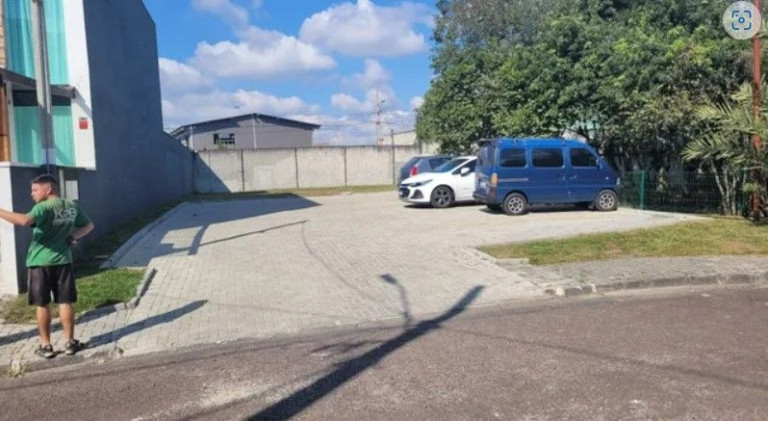 Imagem Terreno à Venda, em Uberaba - Curitiba Imagem Terreno à Venda, em Uberaba - Curitiba
