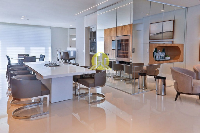 Imagem Apartamento com 4 Quartos à Venda, 257 m² em Centro - Balneário Camboriú Imagem Apartamento com 4 Quartos à Venda, 257 m² em Centro - Balneário Camboriú