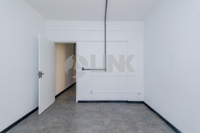 Imagem Apartamento com 2 Quartos à Venda, 46 m² em Santo Antônio - Porto Alegre Imagem Apartamento com 2 Quartos à Venda, 46 m² em Santo Antônio - Porto Alegre