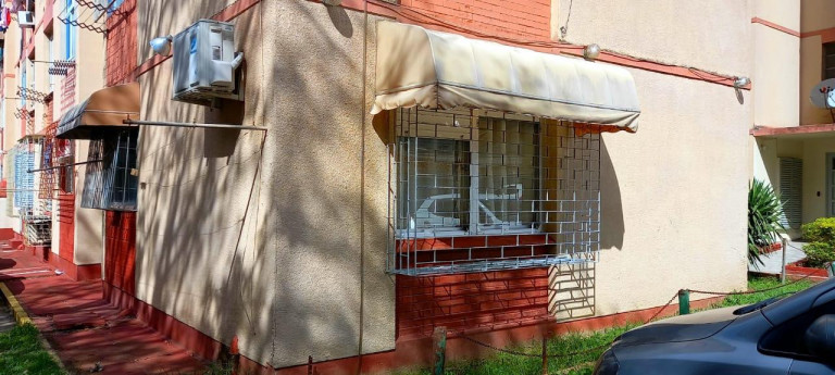 Imagem Apartamento com 1 Quarto à Venda, 40 m² em Jardim Itu-sabará - Porto Alegre
