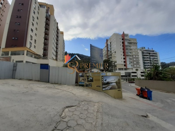 Imagem Imóvel à Venda, 227 m² em Itacorubi - Florianópolis Imagem Imóvel à Venda, 227 m² em Itacorubi - Florianópolis