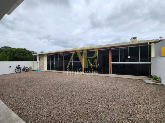 Imagem Casa com 3 Quartos à Venda, 450 m² em Praia De Fora - Palhoça