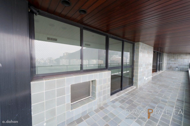 Imagem Apartamento com 4 Quartos à Venda, 319 m² em Lagoa - Rio De Janeiro Imagem Apartamento com 4 Quartos à Venda, 319 m² em Lagoa - Rio De Janeiro