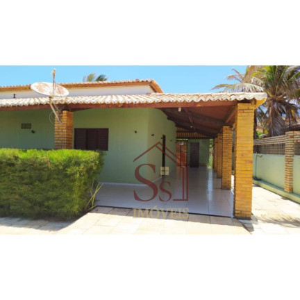 Casa com 4 Quartos à Venda,  em Mossoró