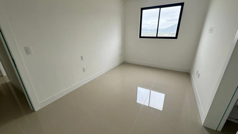 Imagem Apartamento com 3 Quartos à Venda, 138 m² em Meia Praia - Itapema