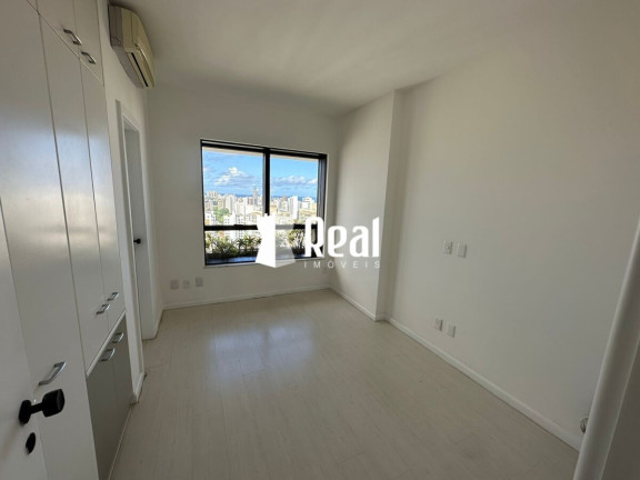 Imagem Apartamento com 4 Quartos para Alugar, 250 m² em Vitória - Salvador