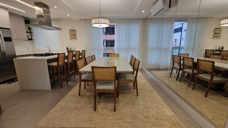 Imagem Apartamento com 4 Quartos à Venda, 142 m² em Centro - Balneário Camboriú Imagem Apartamento com 4 Quartos à Venda, 142 m² em Centro - Balneário Camboriú