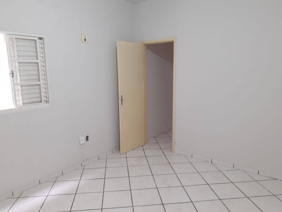 Imagem Casa com 3 Quartos à Venda, 368 m² em Lidice - Uberlândia