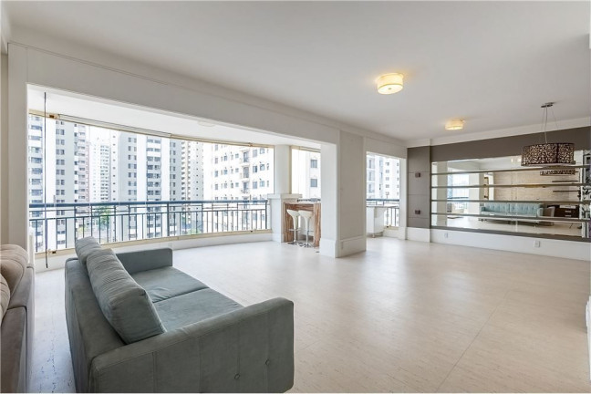 Apartamento com 3 Quartos à Venda, 198 m² em Brooklin Paulista - São Paulo