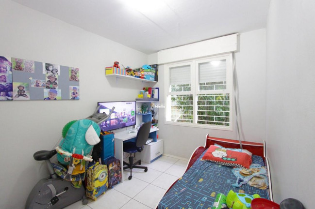Imagem Imóvel com 2 Quartos à Venda, 54 m² em Camaquã - Porto Alegre