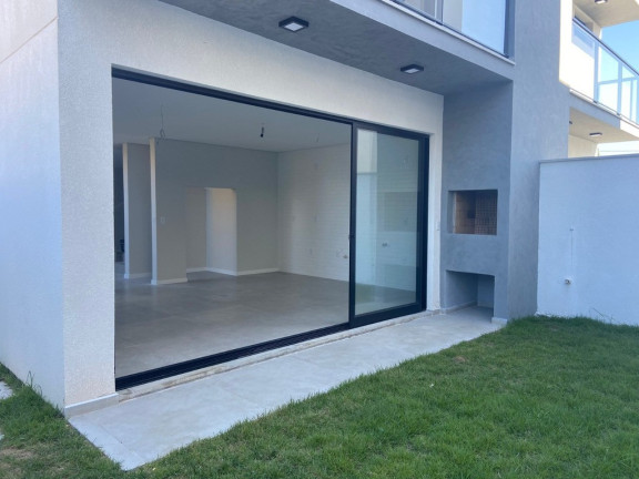 Imagem Casa com 3 Quartos à Venda, 177 m² em Campeche - Florianópolis Imagem Casa com 3 Quartos à Venda, 177 m² em Campeche - Florianópolis