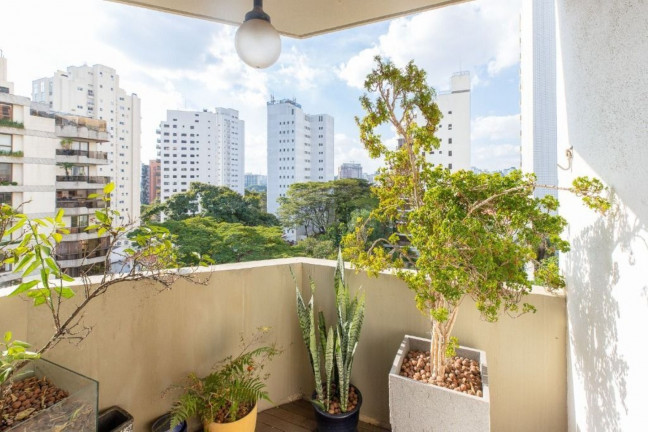 Imagem Imóvel com 3 Quartos à Venda, 180 m² em Moema - São Paulo Imagem Imóvel com 3 Quartos à Venda, 180 m² em Moema - São Paulo