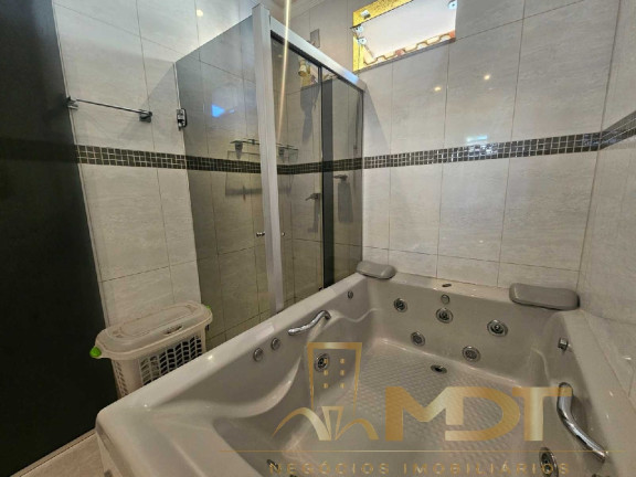 Imagem Casa com 3 Quartos à Venda, 136 m² em Vila Cloris - Belo Horizonte
