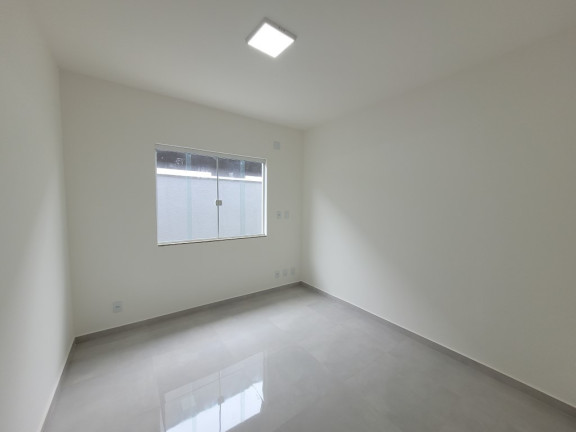 Imagem Casa com 3 Quartos à Venda, 120 m² em Praia De Itaipuaçu (itaipuaçu) - Maricá Imagem Casa com 3 Quartos à Venda, 120 m² em Praia De Itaipuaçu (itaipuaçu) - Maricá