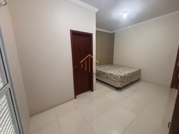 Imagem Sobrado com 3 Quartos à Venda, 129 m² em Tupi - Praia Grande Imagem Sobrado com 3 Quartos à Venda, 129 m² em Tupi - Praia Grande