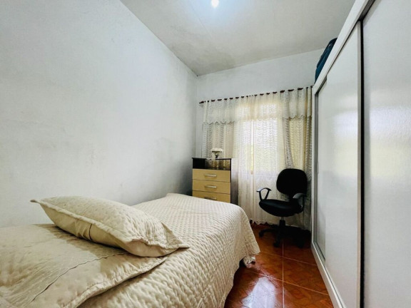 Imagem Casa com 4 Quartos à Venda, 242 m² em Garcia - Blumenau