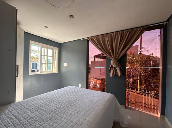 Imagem Casa com 3 Quartos à Venda, 275 m² em Porto Verde - Alvorada