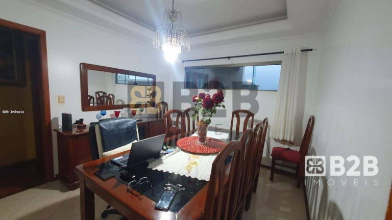 Imagem Casa com 3 Quartos à Venda, 360 m² em Villaggio I - Bauru Imagem Casa com 3 Quartos à Venda, 360 m² em Villaggio I - Bauru