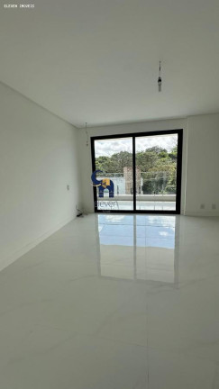 Imagem Casa com 5 Quartos à Venda, 270 m² em Alphaville I - Salvador Imagem Casa com 5 Quartos à Venda, 270 m² em Alphaville I - Salvador