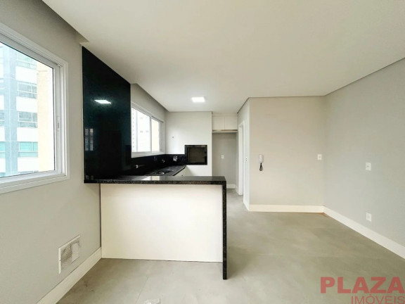 Imagem Apartamento com 3 Quartos para Alugar, 118 m² em Centro - Balneário Camboriú