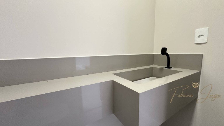 Imagem Casa com 3 Quartos à Venda, 347 m² em Roncáglia - Valinhos Imagem Casa com 3 Quartos à Venda, 347 m² em Roncáglia - Valinhos
