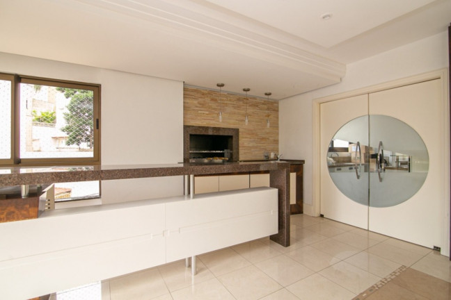 Imagem Imóvel com 3 Quartos à Venda, 190 m² em Petrópolis - Porto Alegre