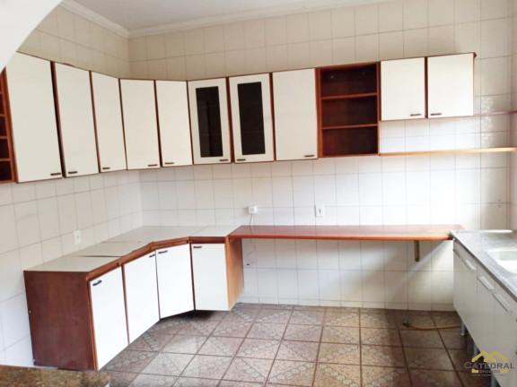 Imagem Casa com 4 Quartos à Venda, 176 m² em Jardim Bertioga - Várzea Paulista Imagem Casa com 4 Quartos à Venda, 176 m² em Jardim Bertioga - Várzea Paulista