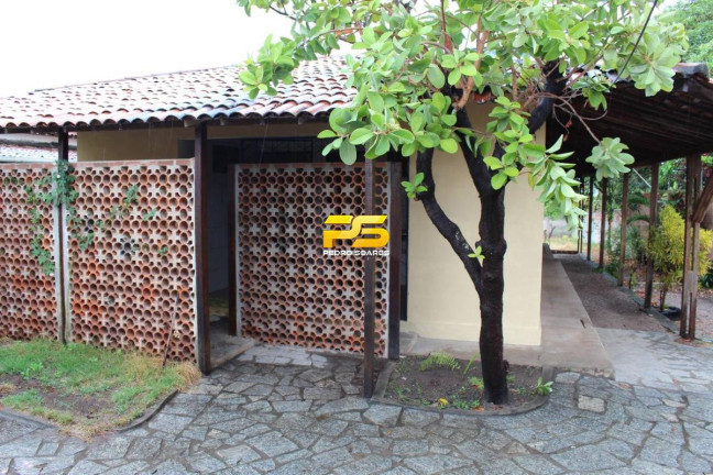 Imagem Casa com 3 Quartos à Venda, 900 m² em Conde