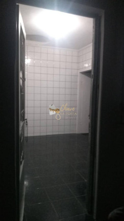 Imagem Casa com 4 Quartos à Venda, 250 m² em Jardim Bom Refúgio - São Paulo Imagem Casa com 4 Quartos à Venda, 250 m² em Jardim Bom Refúgio - São Paulo