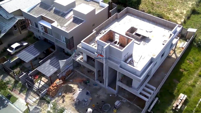 Imagem Sobrado com 3 Quartos à Venda, 225 m² em Sao Joao Do Rio Vermelho - Florianópolis