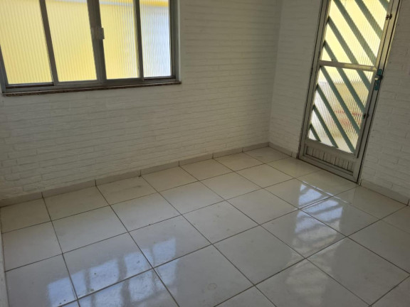 Imagem Casa com 2 Quartos à Venda, 225 m² em Campo Grande - Rio De Janeiro Imagem Casa com 2 Quartos à Venda, 225 m² em Campo Grande - Rio De Janeiro