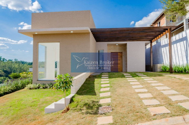 Casa com 3 Quartos à Venda,  em Condomínio Jardim Flamboyan - Bragança Paulista