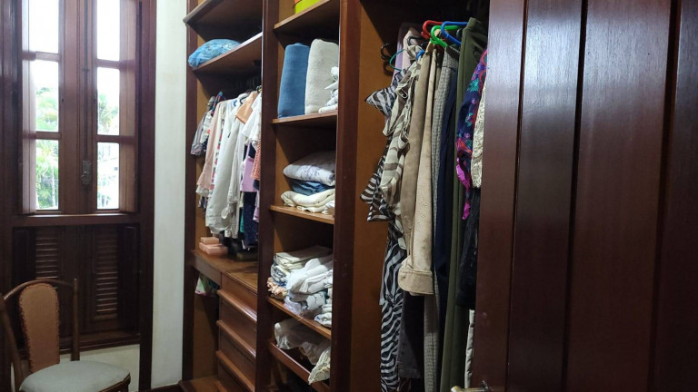 Imagem Casa com 4 Quartos à Venda, em Santo Antônio - Niterói Imagem Casa com 4 Quartos à Venda, em Santo Antônio - Niterói
