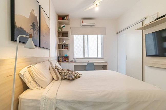 Imagem Apartamento com 2 Quartos à Venda, em Ipanema - Rio De Janeiro Imagem Apartamento com 2 Quartos à Venda, em Ipanema - Rio De Janeiro