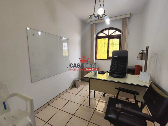 Imagem Casa com 4 Quartos à Venda, 400 m² em Seminário - Curitiba Imagem Casa com 4 Quartos à Venda, 400 m² em Seminário - Curitiba