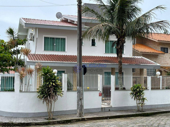 Imagem Sobrado com 6 Quartos à Venda, 243 m² em Centro - Penha Imagem Sobrado com 6 Quartos à Venda, 243 m² em Centro - Penha