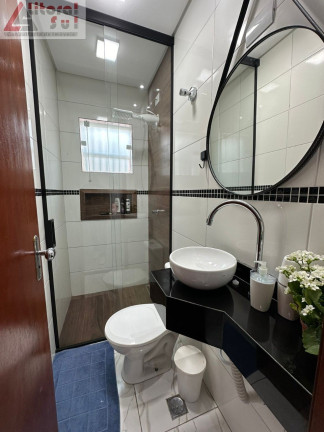Imagem Casa com 3 Quartos à Venda, 113 m² em Maracanã - Praia Grande Imagem Casa com 3 Quartos à Venda, 113 m² em Maracanã - Praia Grande