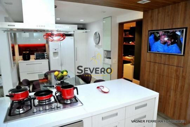 Imagem Apartamento com 4 Quartos à Venda, 220 m² em Ingá - Niterói