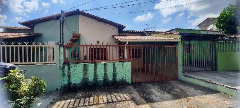 Casa com 3 Quartos à Venda, 180 m² em Espirito Santo - Betim