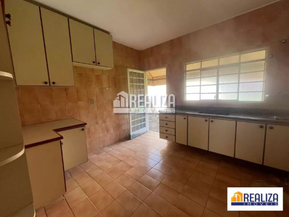 Imagem Casa com 2 Quartos à Venda, 100 m² em Santa Marta - Uberaba Imagem Casa com 2 Quartos à Venda, 100 m² em Santa Marta - Uberaba