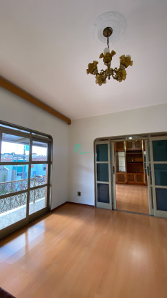 Imagem Casa com 3 Quartos à Venda, em Centro - Franca Imagem Casa com 3 Quartos à Venda, em Centro - Franca