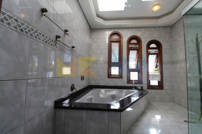 Imagem Casa com 3 Quartos à Venda, 650 m² em Valparaíso - Blumenau Imagem Casa com 3 Quartos à Venda, 650 m² em Valparaíso - Blumenau